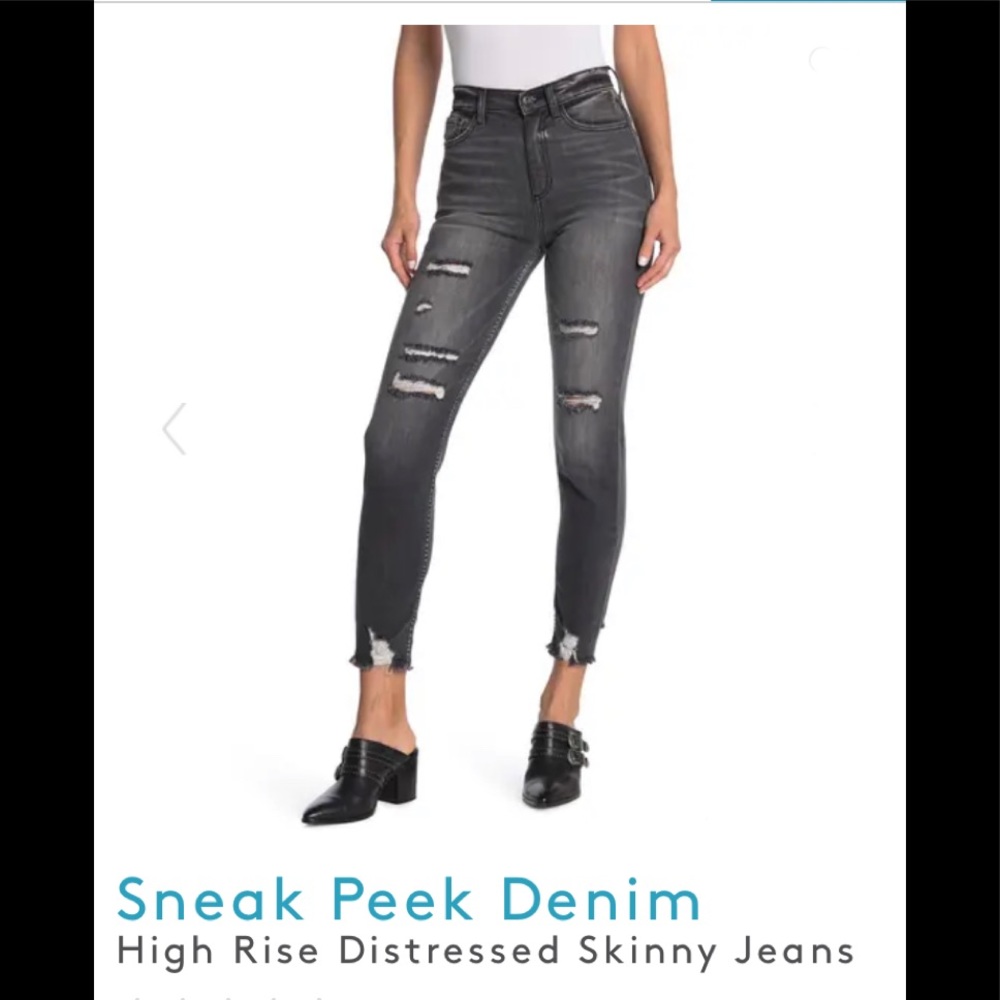 Brand new Sneak Peek high rise skinny jeans 5/27
